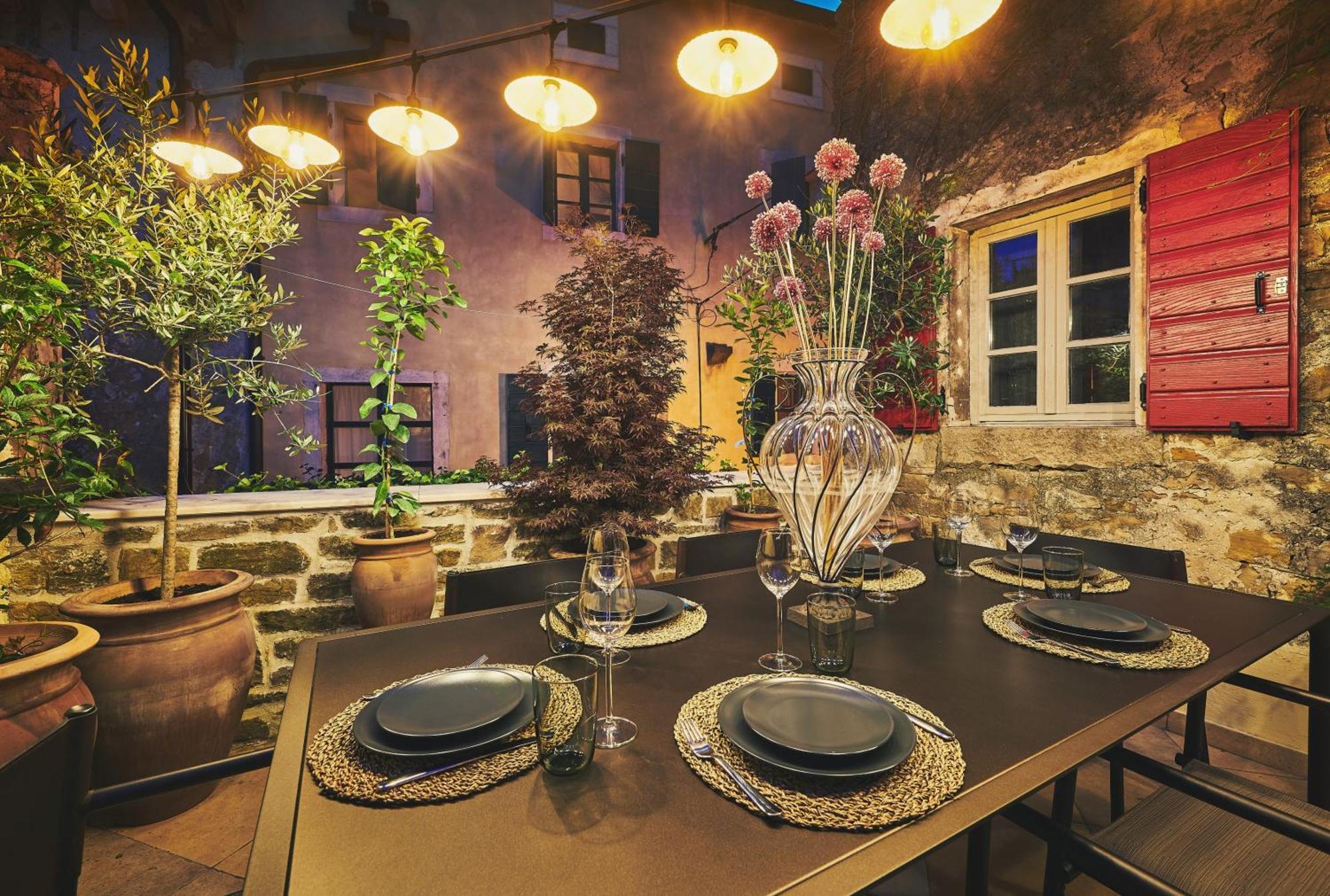 San Canzian Hotel & Residences - Small Luxury Hotels Of The World Buje Zimmer foto